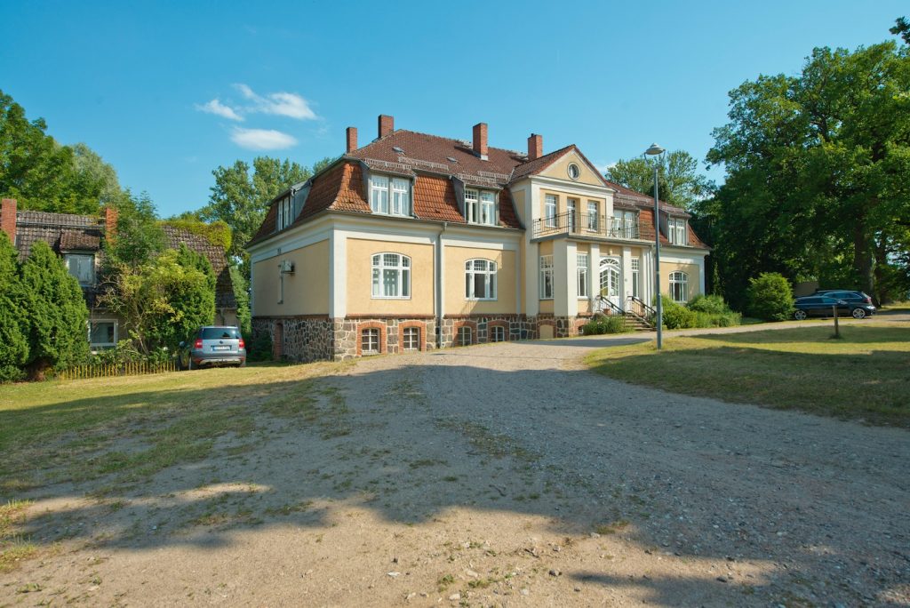 Gutshaus neu kaeblich 38