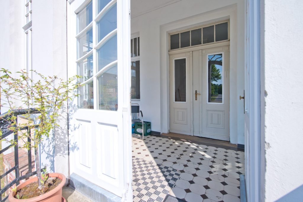 Gutshaus neu kaeblich 46